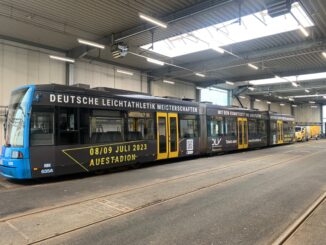 DER WEG ZUR WM IN BUDAPEST FÜHRT ÜBER KASSEL Foto Strassenbahn Kassel e1680625379177 326x245 - DER WEG ZUR WM IN BUDAPEST FÜHRT ÜBER KASSEL