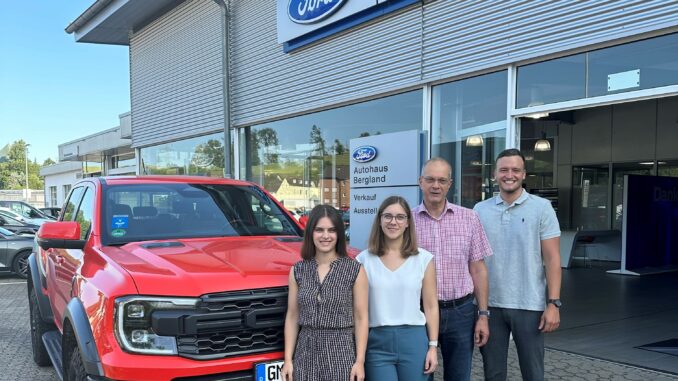 Verena Irlenbusch, Isabel Hemmert, Reiner Irlenbusch und Dennis Römer