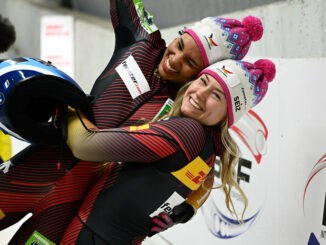 54274328042 869bc3029c b 326x245 - SIEG IM ZWEIERBOB FÜR LAURA NOLTE UND DEBORAH LEVI